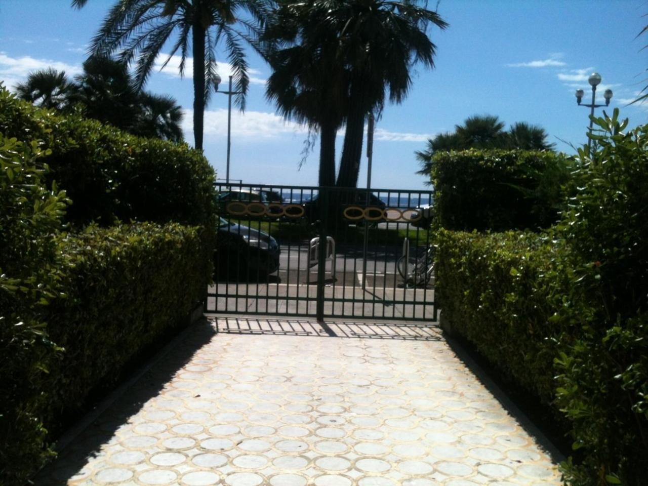 L'Azur Promenade Apartment นีซ ภายนอก รูปภาพ